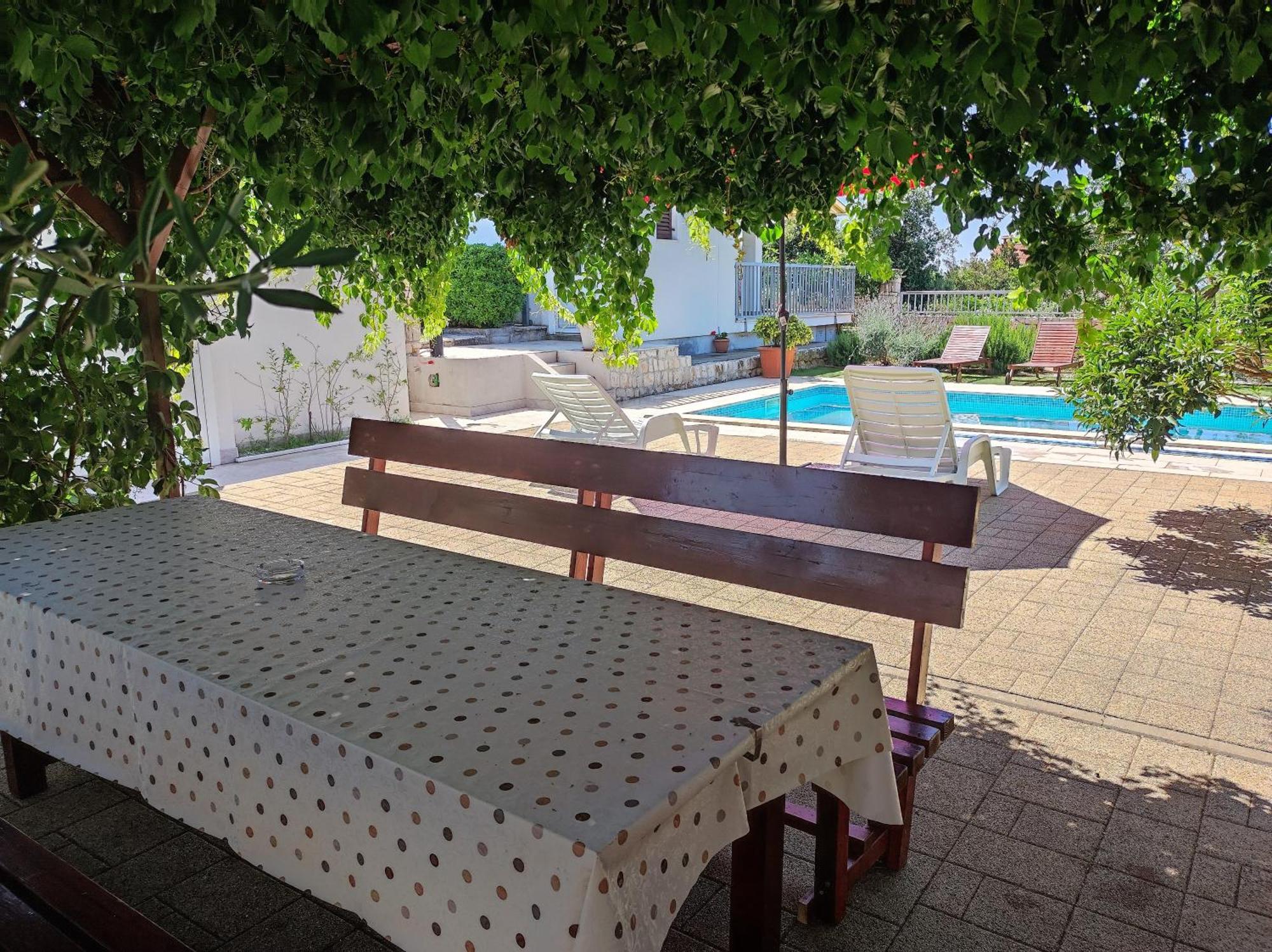 Holiday House Nena With Pool Vinisce Exterior photo