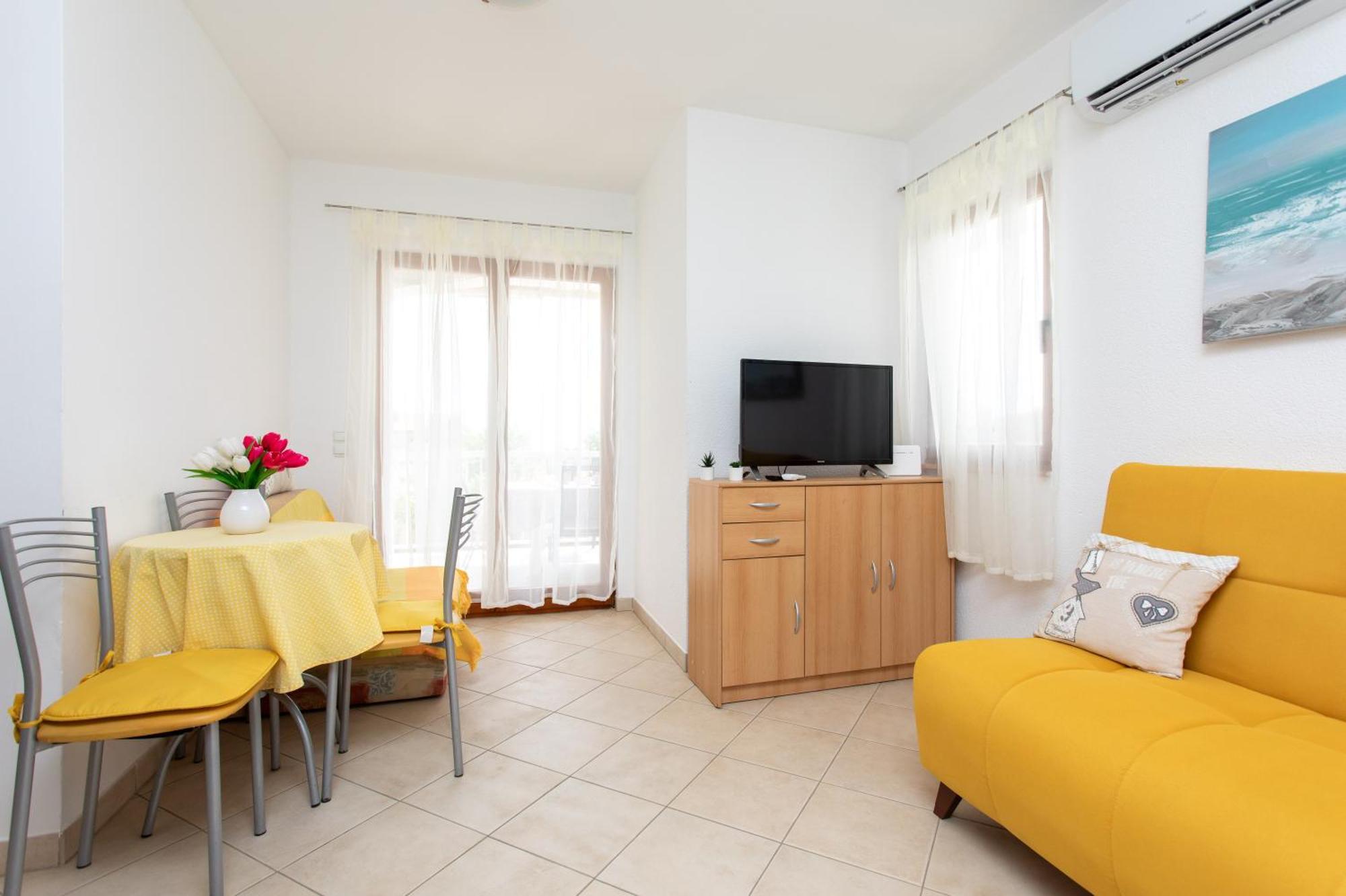 Holiday House Nena With Pool Vinisce Exterior photo