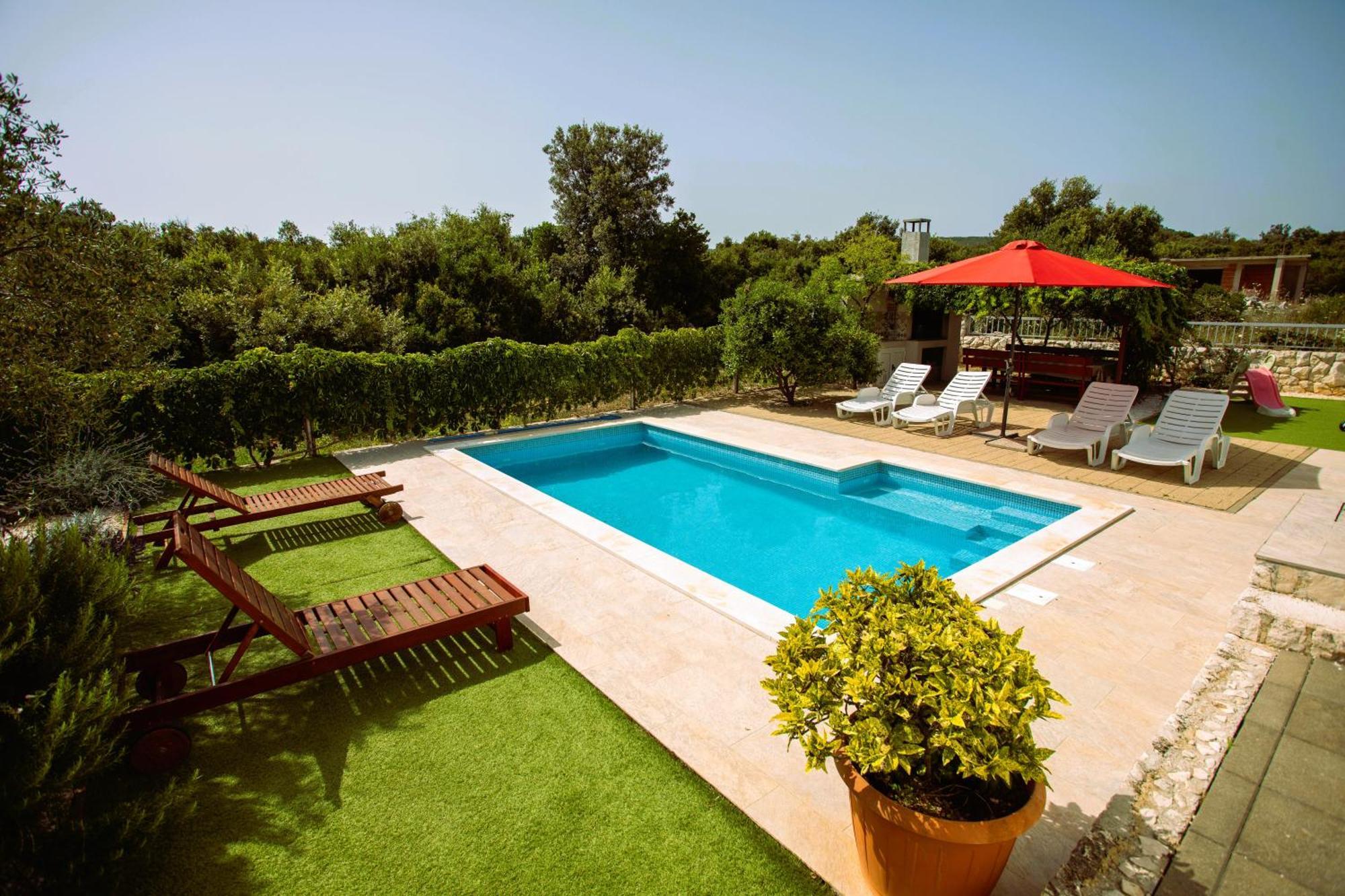 Holiday House Nena With Pool Vinisce Exterior photo